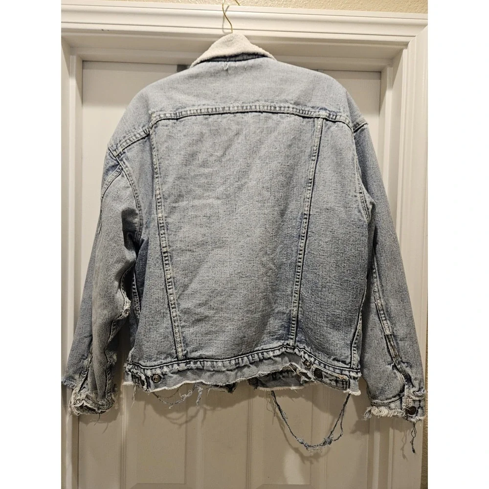Vtg Levi's Light Wash Denim Sherpa Super Distressed Thrashed Grunge Jacket L - Picture 7 of 16